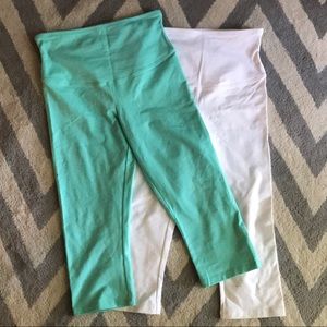 Yummie by Heather Thomson Mint Green and White Capri Leggings NWOT